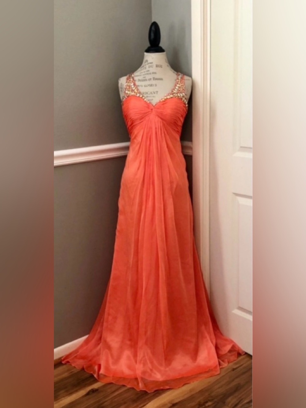 🧡 STUNNING CORAL BEADED FORMAL GOWN • OPEN BACK • FLOWY CHIFFON • PROM/PAGEANT